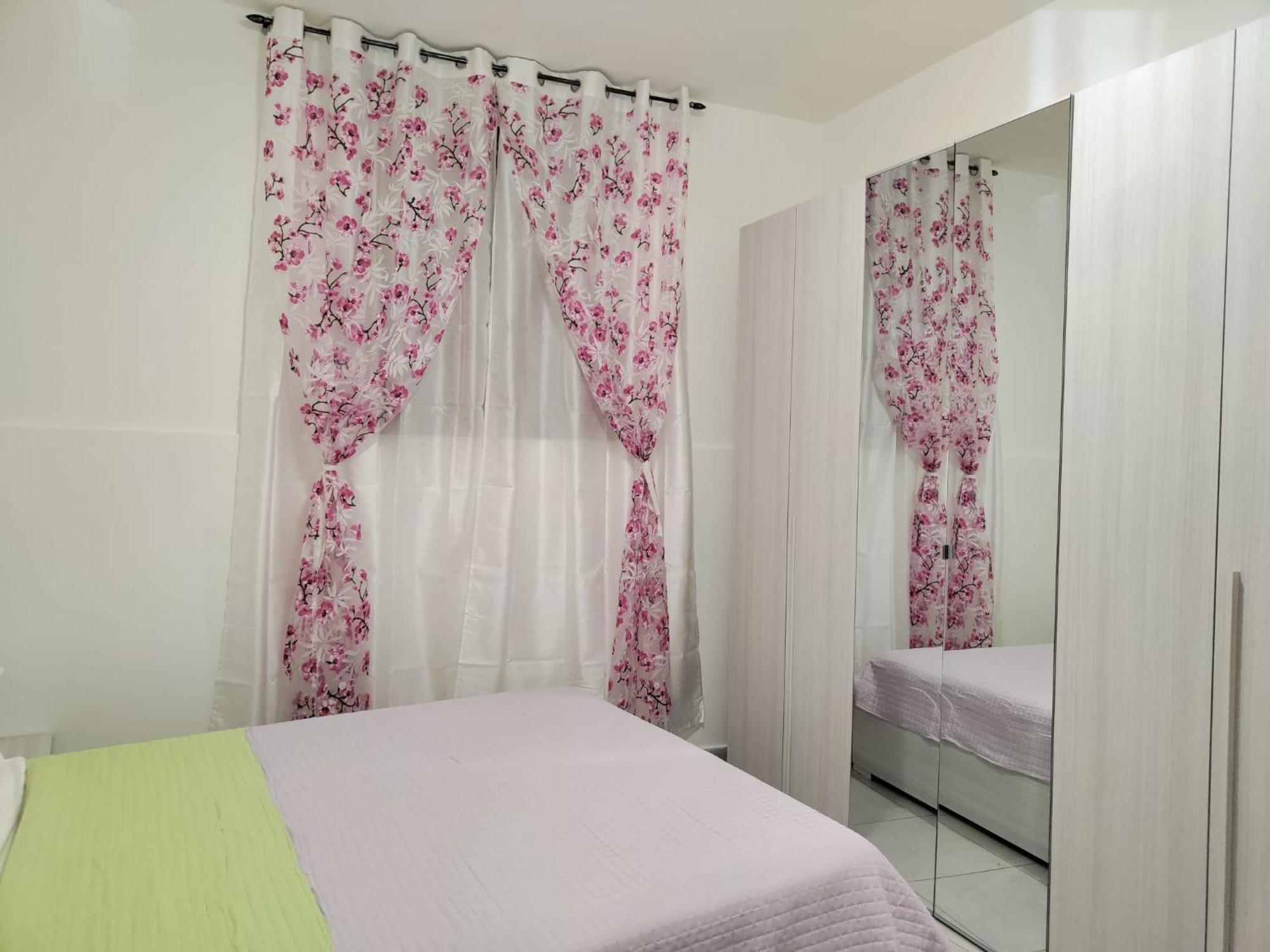 Lovely Appartment Near Como Casnate Con Bernate Eksteriør billede